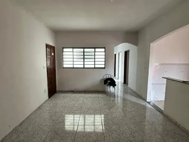 Imagem 2: Imóvel para Aluguel com 70 Metros Quadrados com 3 Quartos em Centro - Pouso Alegre - Mg
