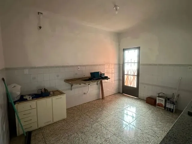 Imagem 4: Imóvel para Aluguel com 70 Metros Quadrados com 3 Quartos em Centro - Pouso Alegre - Mg
