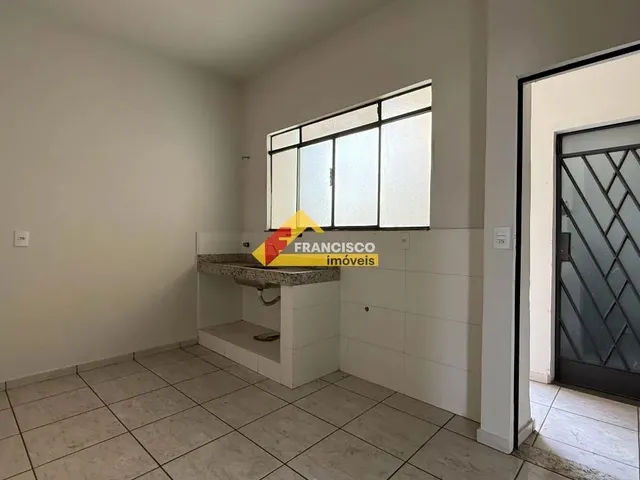 Imagem 10: Apartamento para Aluguel, 2 Quartos, 1 Suíte, Centro - Divinópolis/Mg