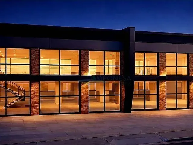 Imagem 2: Espaço Comercial Moderno com 250 M² e 4 Vagas Região Central