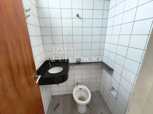 Imagem 11: Sala Comercial para Alugar no Centro de Londrina - Rua Pará Esquina com Rua Paranaguá