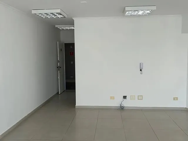 Imagem 5: Sala para Alugar em Londrina, Centro, com 50 M², Edifício Pioneiros do Café