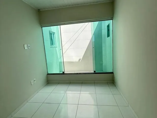 Imagem: Casa na Aruana para Alugar 2 Quartos - Ventilada