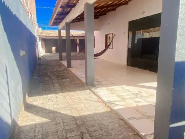 Imagem 9: Casa em Itarema: 4 Quartos, 2 Suítes, Deck com Churrasqueira e 7 Vagas