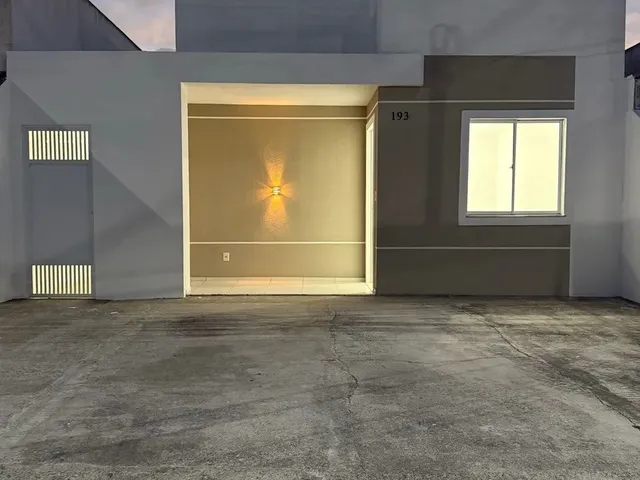 Imagem: Casa no Sim para Alugar em Ótima Localização!