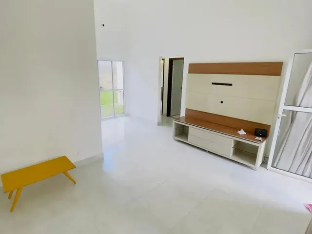 Imagem 4: Casa de 2 Quartos em Condomínio com 10 Mil M² de Área Verde