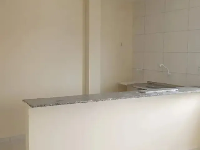 Imagem 15: Kitnet para Aluguel com 2 Quartos - Centro, Avenida Comandante Almiro