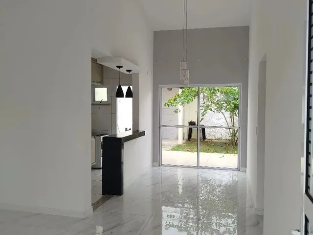Imagem: Alugo Casa em Condomínio no Bairro Sim