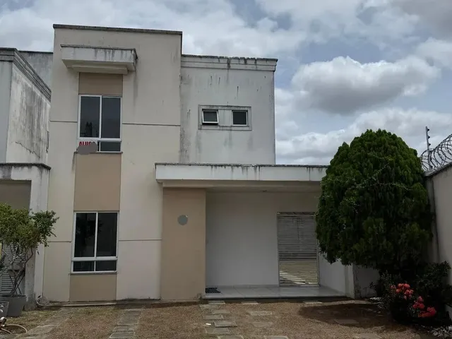 Imagem: Casa Duplex com 3 Suítes Próximo À Avenida