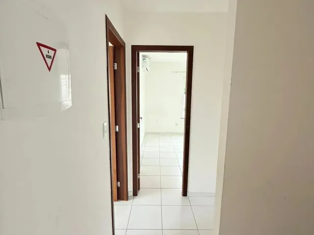 Imagem 9: Casa Duplex com 3 Suítes Próximo À Avenida Fraga Maia