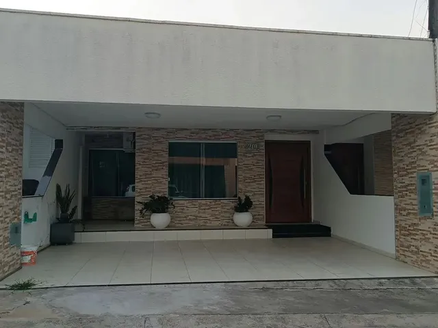 Imagem: A casa em condomínio possui 3 Dormitórios, 2 Banheiros, 2