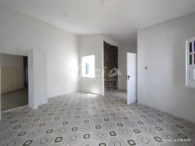 Imagem 9: Centro: Casa Ampla, Garagem, 3/4, Sendo 01 Suíte