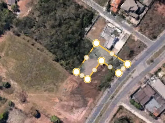 Imagem 2: Lote na Avenida Terreno / lote com venda por R$350.000