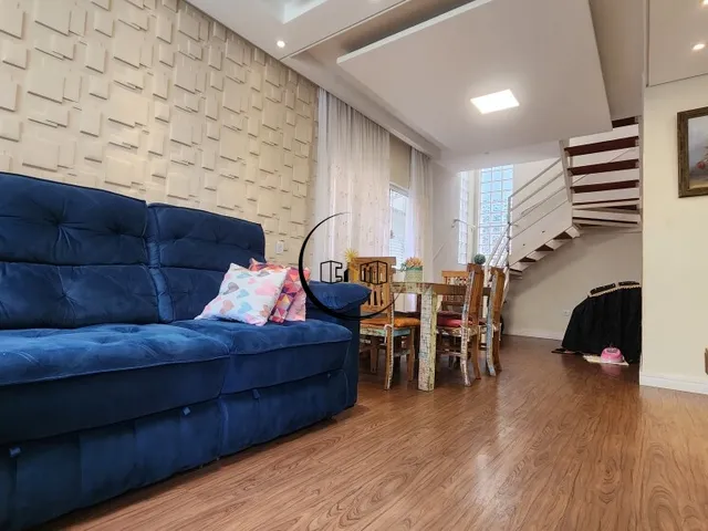 Imagem: A casa possui 3 Dormitórios, 1 Suíte, 4 Banheiros, 3