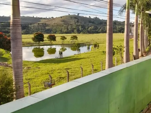 Imagem: Linda Casa em Um Bairro Tranquilo com Vista