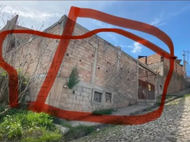 Imagem: Lote em Construção