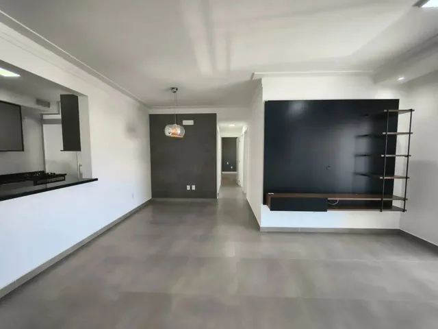 Imagem: O apartamento possui 3 Dormitórios, 1 Suíte, 1 Banheiro,
