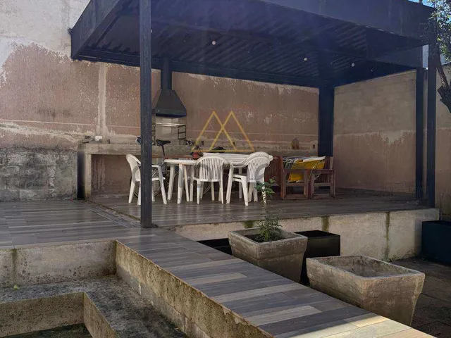 Imagem 6: Casa a Venda no Ahú com 3 Quartos