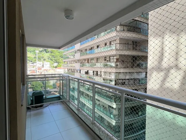 Imagem: O apartamento possui 2 Dormitórios, 1 Suíte, 2 Banheiros,