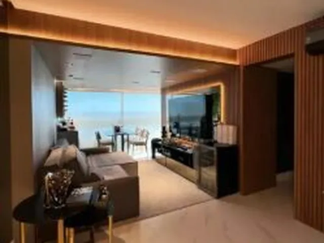 Imagem: O apartamento possui 2 Dormitórios, 1 Suíte, 2 Banheiros,
