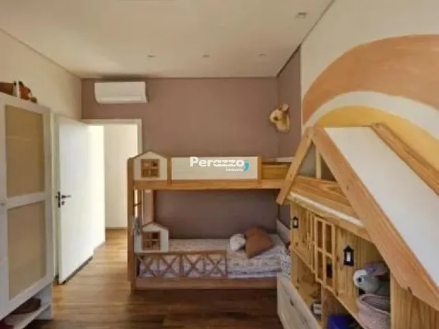 Imagem 9: Encantadora Casa Térrea 3 Suítes no Condomínio Solar da Serra - Jardim Botânico por