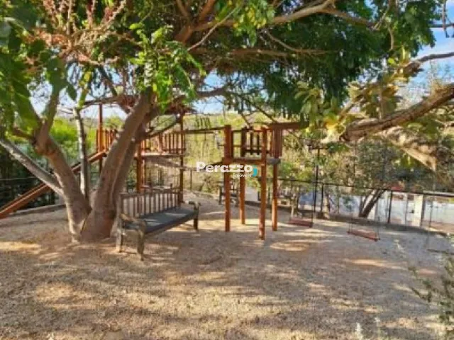 Imagem 4: Encantadora Casa Térrea 3 Suítes no Condomínio Solar da Serra - Jardim Botânico por