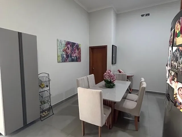 Imagem 16: Linda casa com ótimo padrão de acabamento para venda em Bonfim no Santa Cecilia, 3