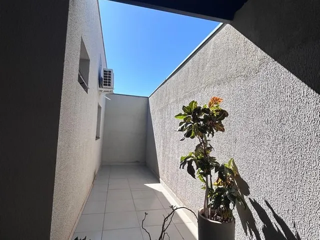 Imagem 3: Linda casa com ótimo padrão de acabamento para venda em Bonfim no Santa Cecilia, 3