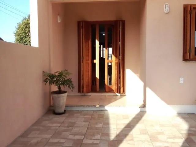 Imagem: Casa Aconchegante À Venda em Nova Tramandaí