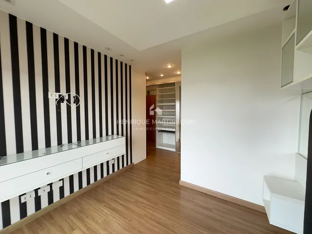 Imagem 6: Apartamento com 3 suítes e duas vagas. Andar alto e Churrasqueira na Varanda