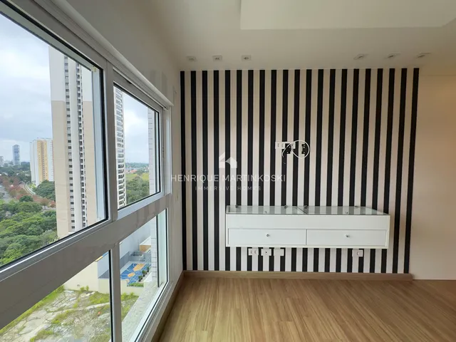 Imagem 11: Apartamento com 3 suítes e duas vagas. Andar alto e Churrasqueira na Varanda