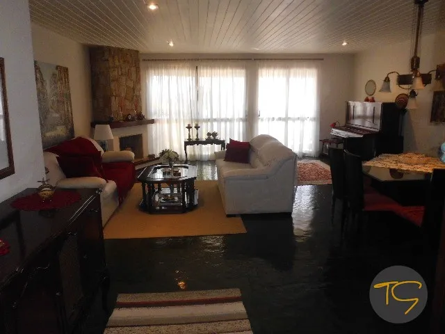 Imagem 14: Cobertura Cambui, 3 Dormitórios, 1 Suítes, 4 Banheiro, 2 Vagas na Garagem, 170M² De