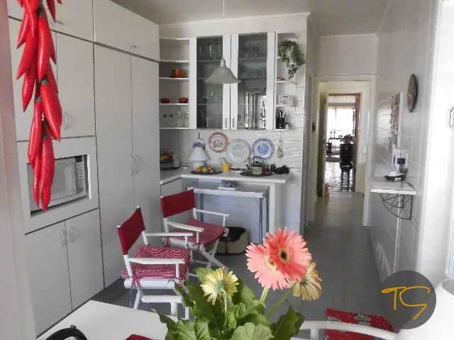 Imagem 9: Cobertura Cambui, 3 Dormitórios, 1 Suítes, 4 Banheiro, 2 Vagas na Garagem, 170M² De