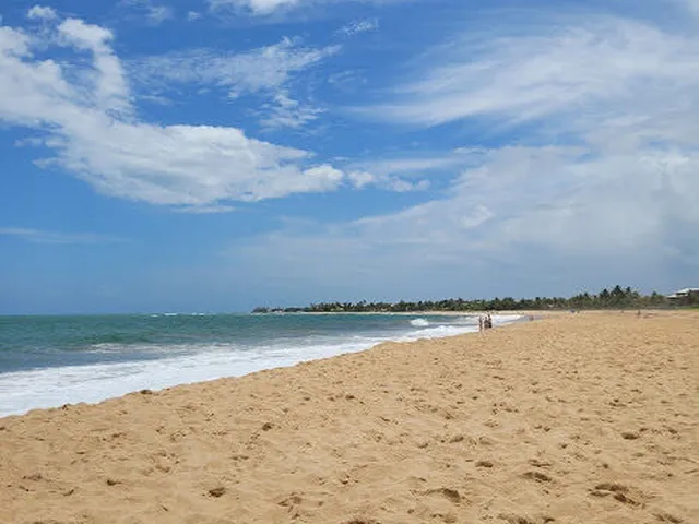 Imagem 6: Vendo Casa Duplex pé na areia de porteira fechada com 3 suítes, sendo a máster