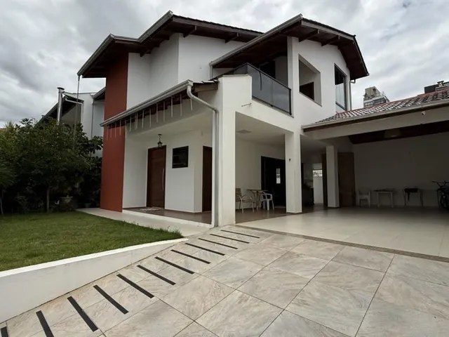 Imagem: Casa a 120m do mar com 3 quartos (2 suítes)