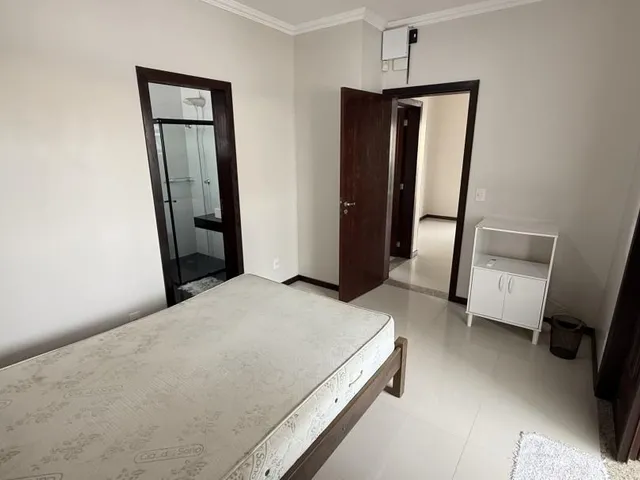 Imagem 10: Casa a 120m do mar com 3 quartos (2 suítes), 209m² de área construída e 251m² de