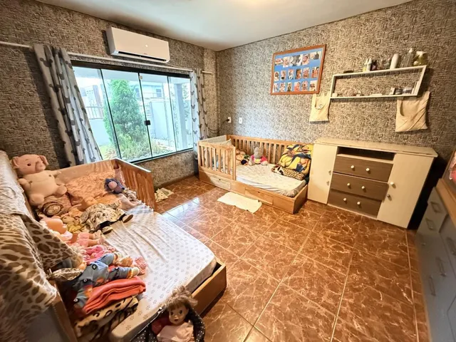 Imagem 10: Casa com 305m² de área construída a apenas 170 metros do mar, mobiliada, 4 quartos (1