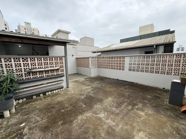 Imagem 15: Casa com 305m² de área construída a apenas 170 metros do mar, mobiliada, 4 quartos (1