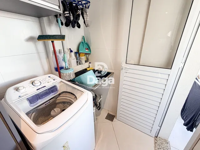 Imagem 4: Apartamento 2 Dormitórios com Suíte na Carvoeira, Florianópolis/SC