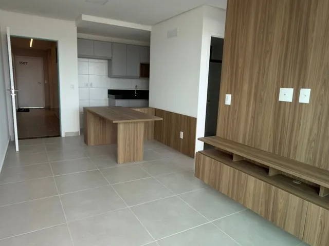Imagem 3: 02 Quartos Sendo Um Suíte, com Duas Varandas e Móveis Fixos, na Ponta Verde
