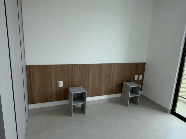 Imagem 5: 02 Quartos Sendo Um Suíte, com Duas Varandas e Móveis Fixos, na Ponta Verde