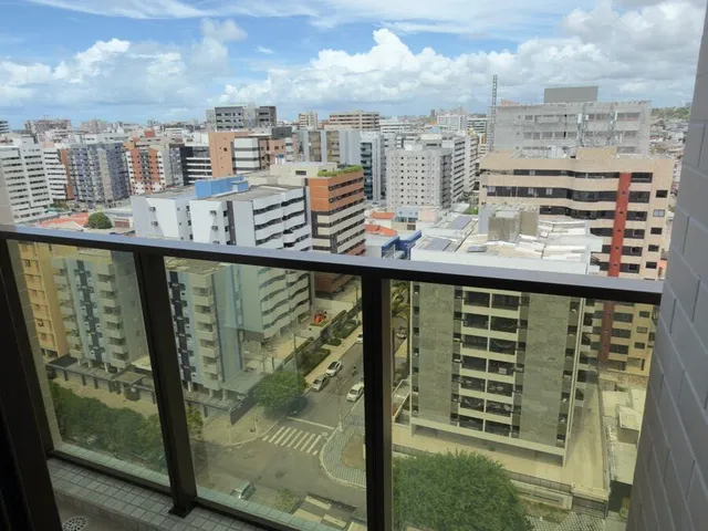 Imagem 2: 02 Quartos Sendo Um Suíte, com Duas Varandas e Móveis Fixos, na Ponta Verde