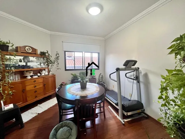 Imagem 7: Apartamento central com 3 quartos, suíte, salas amplas, lavabo e móveis planejad