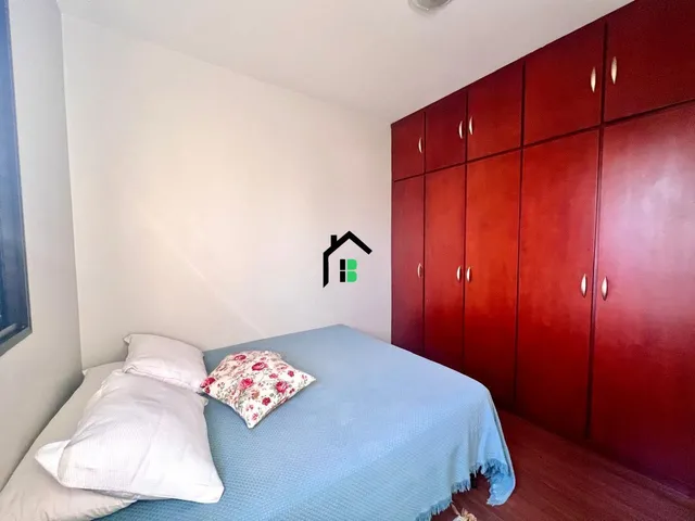 Imagem 3: Apartamento central com 3 quartos, suíte, salas amplas, lavabo e móveis planejad