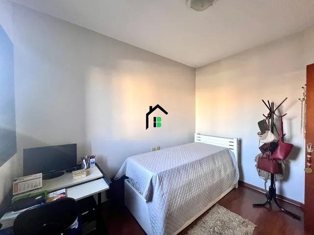 Imagem 10: Apartamento central com 3 quartos, suíte, salas amplas, lavabo e móveis planejad