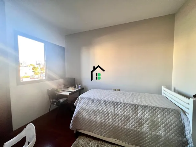 Imagem 4: Apartamento central com 3 quartos, suíte, salas amplas, lavabo e móveis planejad