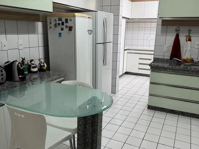 Imagem 10: Apartamento piso granito, 178m2, 3 suites, 3 vagas, closet, lavabo, ventilado