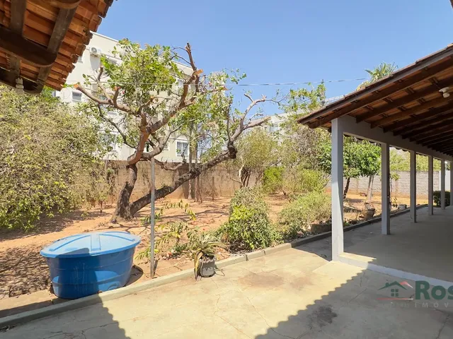 Imagem 2: Casa para Venda, 4 Quarto(S) Sendo 1 Suíte, Próximo da Av. Fernando Correa da Costa