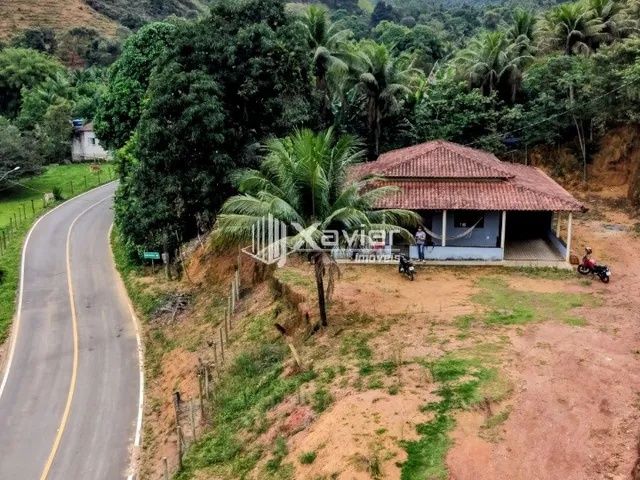 Imagem 1: Chácara 1.300 M² em Anchieta/Es - Casa com 3 Quartos, Água de Nascente e Fácil Acesso