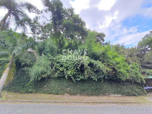 Imagem: Terreno de 450m em localização central